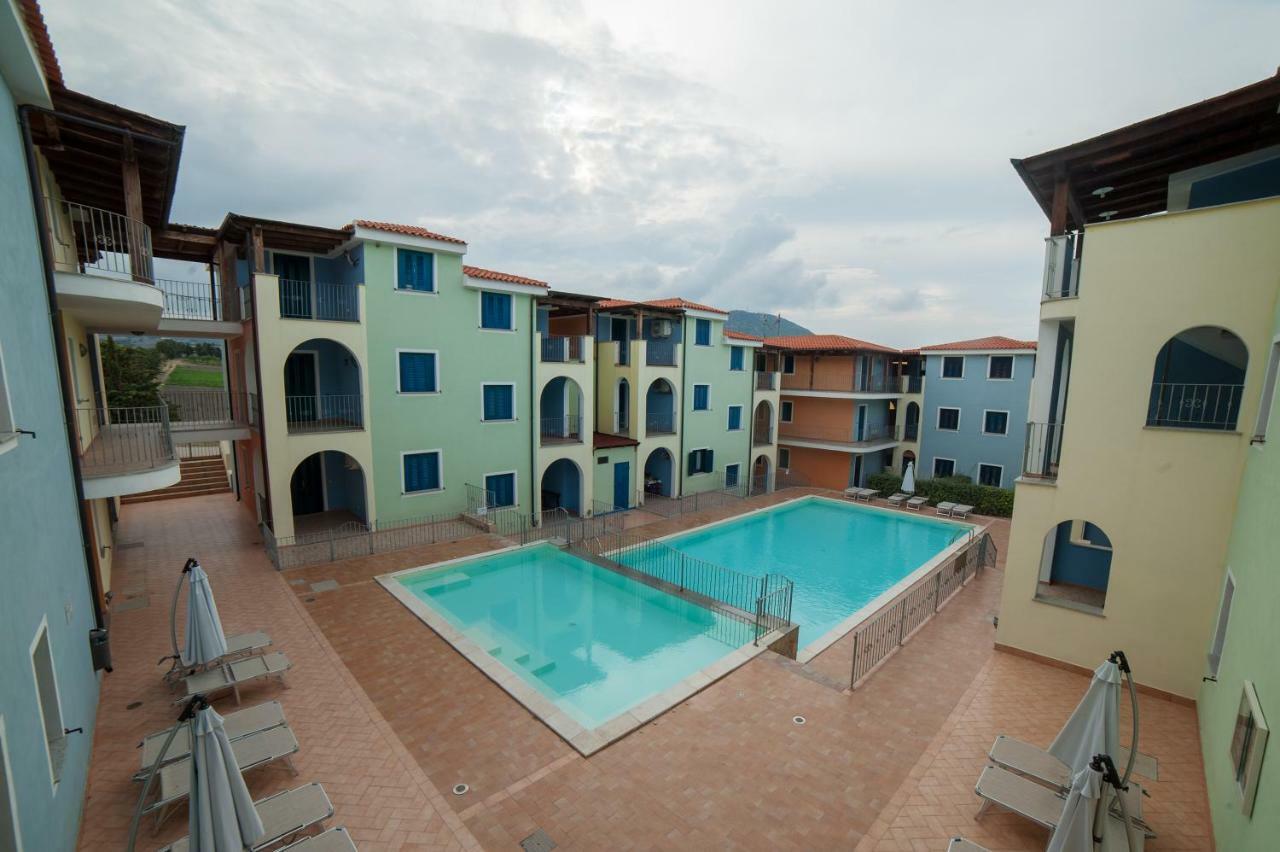 瓦雷多利亚Casa Vacanza Sardegna别墅 外观 照片